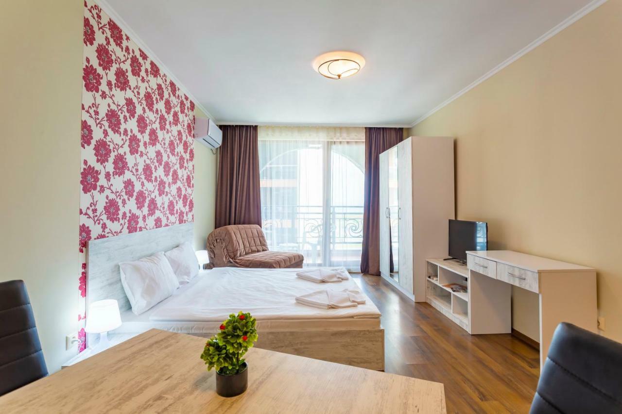 Rose Gardens Apart Hotel Pomorie Extérieur photo