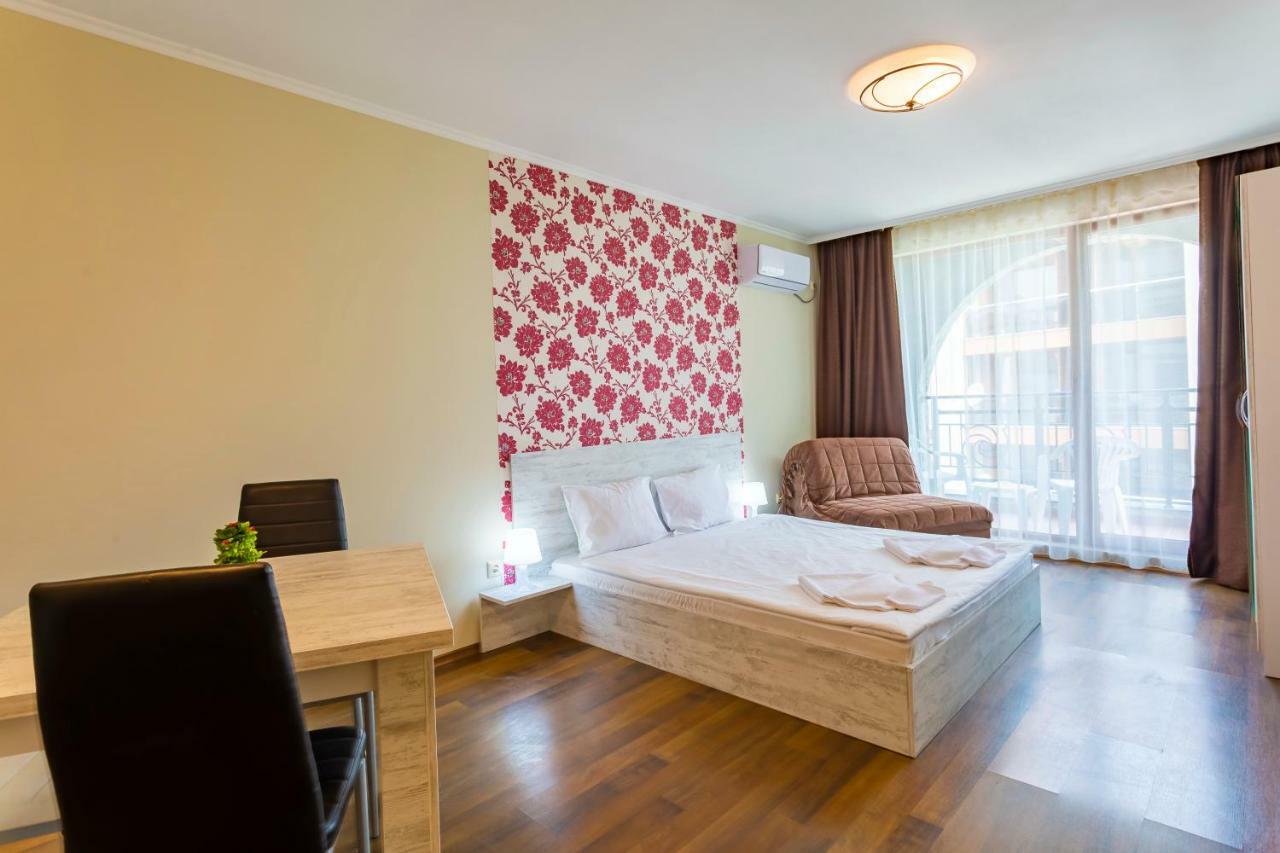 Rose Gardens Apart Hotel Pomorie Extérieur photo